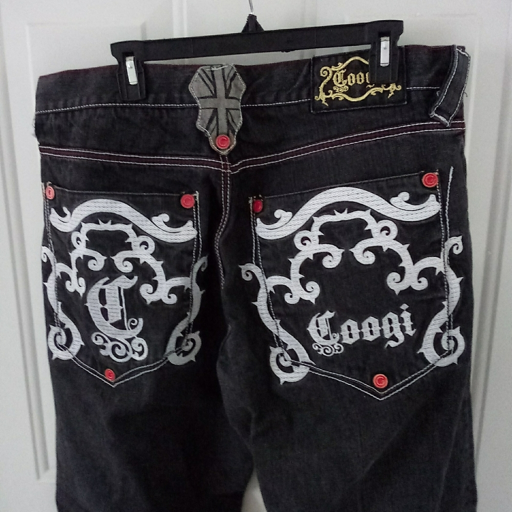 Coogi embroidered black jeans 37x31.5